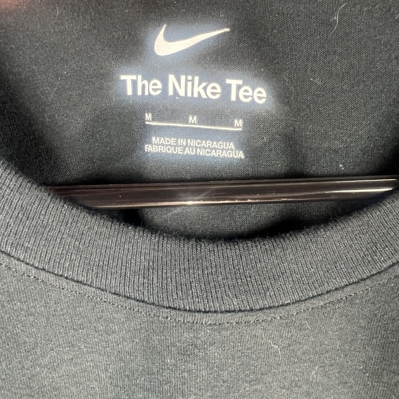 Nike - Picture 3 of 4